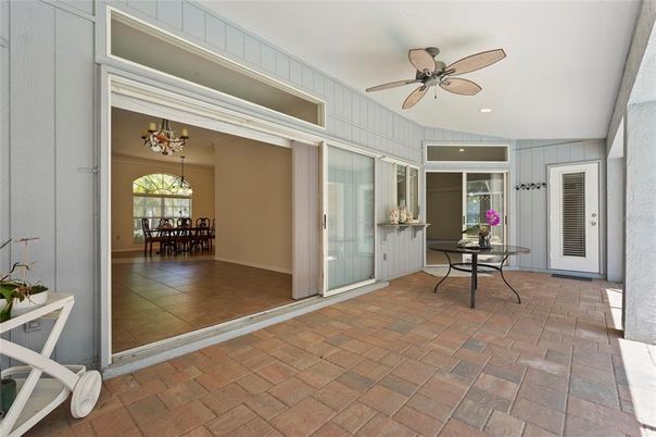 Chandelier, Dining room, Interior, Recessed Lighting