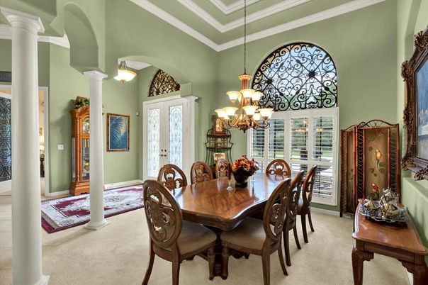 Chandelier, Dining room, Interior, Pendant Lights