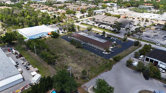 Exterior, Drone