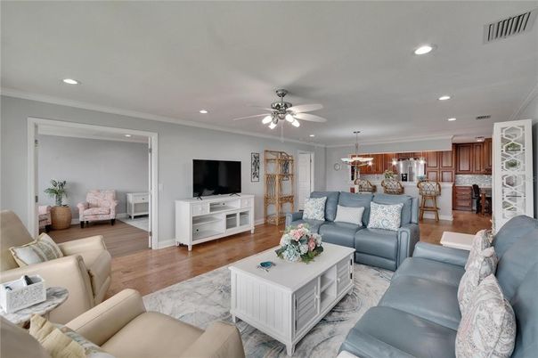 Interior, Kitchen, Living room, Pendant Lights, Recessed Lighting, Wood Texture Flooring