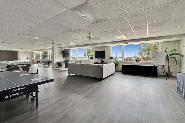 Game Room, Interior, Living room, Recessed Lighting, Wood Texture Flooring