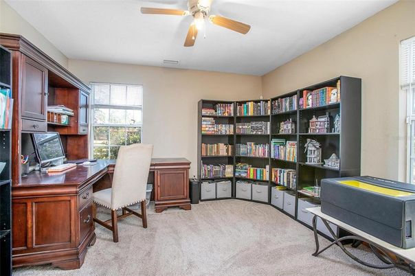 Home Office, Interior