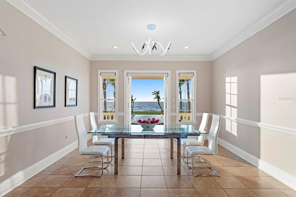 Chandelier, Dining room, Interior, Recessed Lighting, Water
