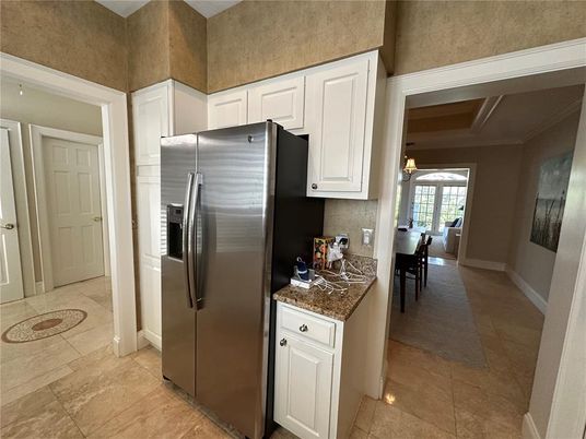Dining room, Interior, Kitchen, Stainless Steel Appliances