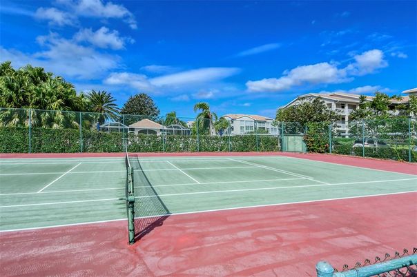 Exterior, Tennis Courts