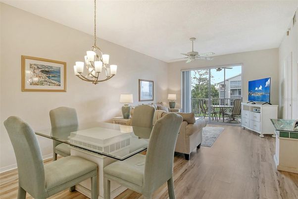 Chandelier, Dining room, Interior, Living room, Wood Texture Flooring