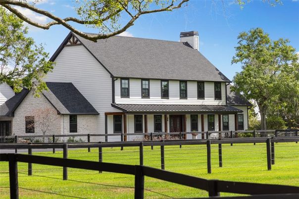 Backyard, Exterior, Facade, Farmhouse