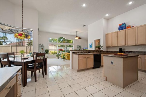Dining room, Interior, Kitchen, Recessed Lighting