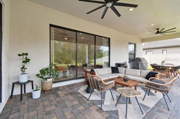 Exterior, Interior, Living room, Recessed Lighting