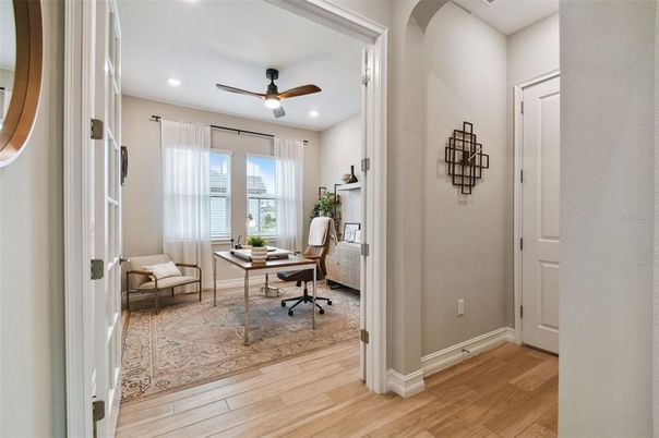 Home Office, Interior, Recessed Lighting, Wood Texture Flooring