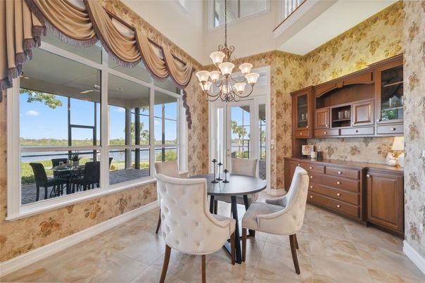 Chandelier, Dining room, Interior