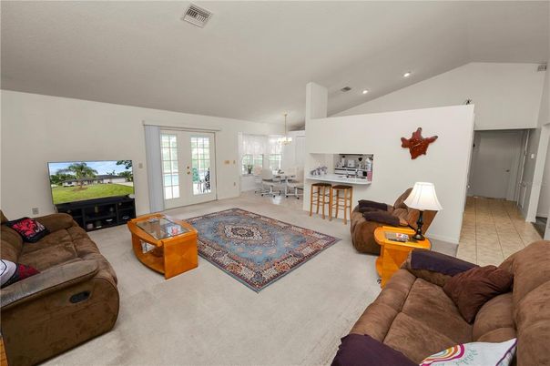 Dining room, Interior, Living room, Pendant Lights, Recessed Lighting
