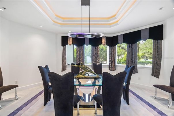 Dining room, Interior, Pendant Lights, Recessed Lighting