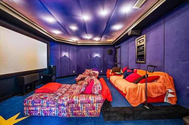 Interior, Projection Screen, Recessed Lighting, Theatre Room