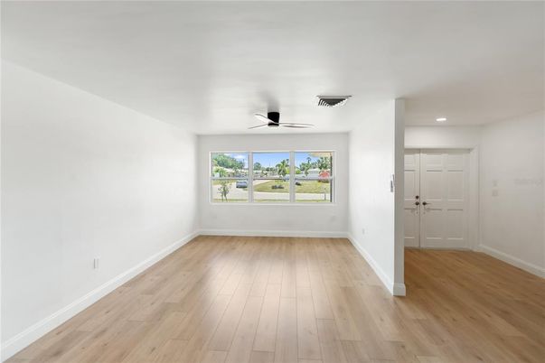 Empty room, Interior, Recessed Lighting, Wood Texture Flooring