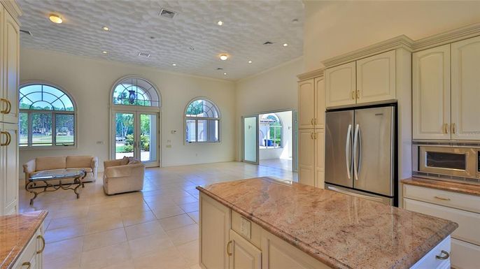 Interior, Kitchen, Living room, Recessed Lighting, Stainless Steel Appliances
