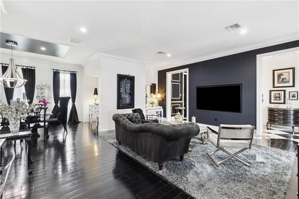 Interior, Living room, Pendant Lights, Recessed Lighting, Wood Texture Flooring