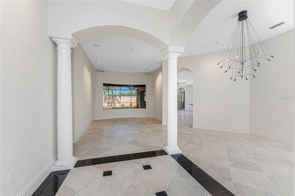 Empty room, Interior, Pendant Lights