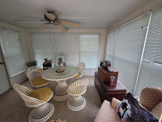 Dining room, Interior