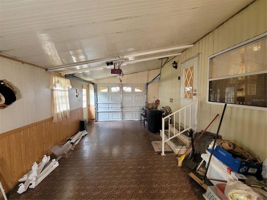 Garage, Interior