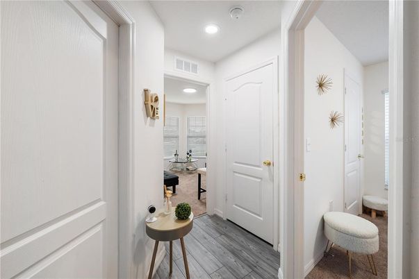 Interior, Recessed Lighting, Wood Texture Flooring