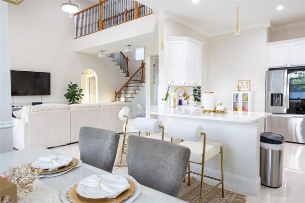 Dining room, Interior, Kitchen, Pendant Lights, Recessed Lighting, Stainless Steel Appliances