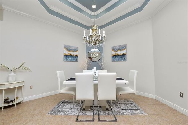Chandelier, Dining room, Interior