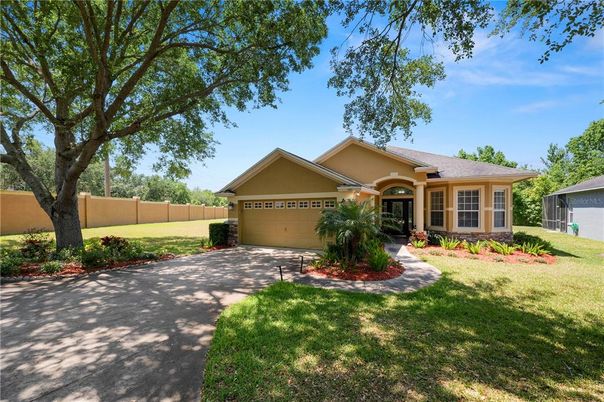 Attached, Backyard, Exterior, Facade, Ranch