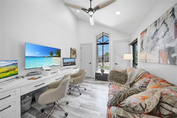 Home Office, Interior, Recessed Lighting, Wood Texture Flooring