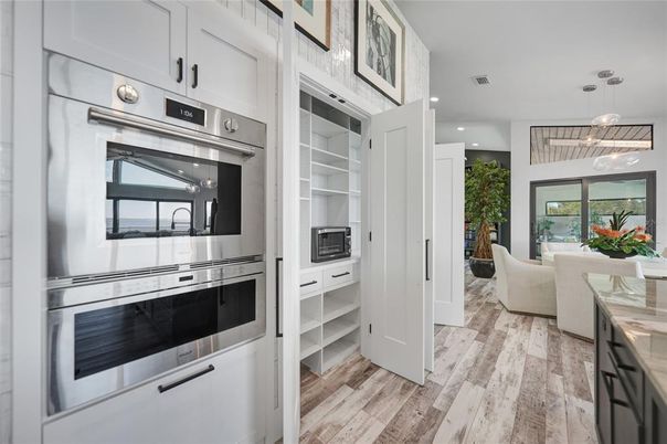 Interior, Kitchen, Living room, Pendant Lights, Recessed Lighting, Stainless Steel Appliances, Wood Texture Flooring