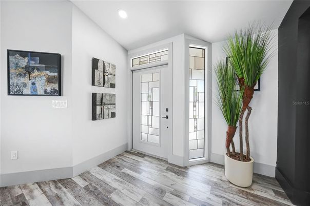 Interior, Recessed Lighting, Wood Texture Flooring