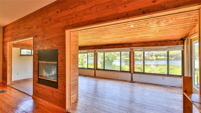 Empty room, Interior, Water, Wood Texture Flooring, Wooden Walls