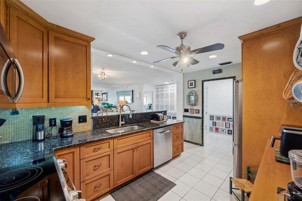 Interior, Kitchen, Recessed Lighting