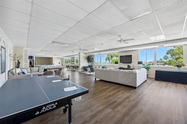 Game Room, Interior, Living room, Recessed Lighting, Wood Texture Flooring