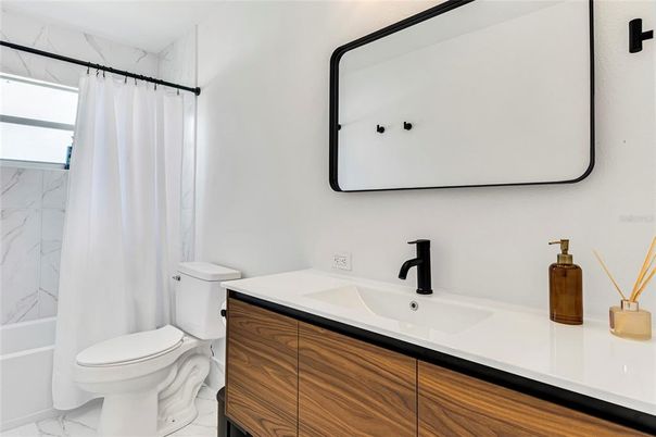 Bathroom, Interior, Marble, Marble Walls