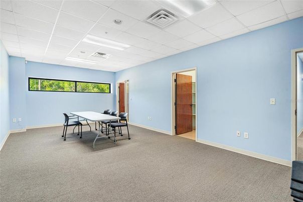 Dining room, Interior, Recessed Lighting