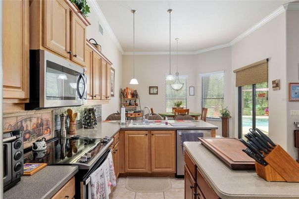 Dining room, Interior, Kitchen, Pendant Lights