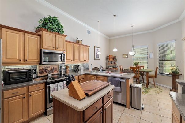 Dining room, Interior, Kitchen, Pendant Lights
