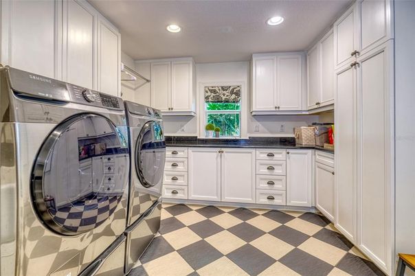Interior, Recessed Lighting, Washer