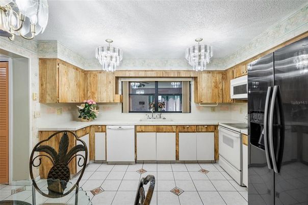 Chandelier, Interior, Kitchen