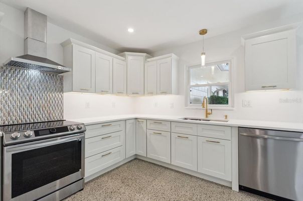 Interior, Kitchen, Pendant Lights, Recessed Lighting, Stainless Steel Appliances