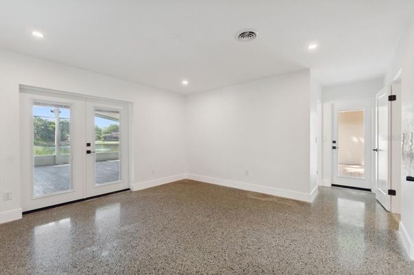 Empty room, Interior, Recessed Lighting
