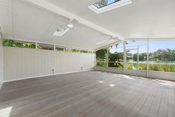 Empty room, Interior, Sun Room, Wood Texture Flooring