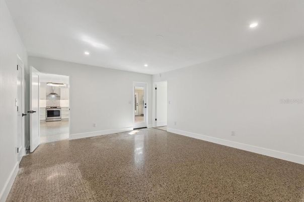 Empty room, Interior, Recessed Lighting
