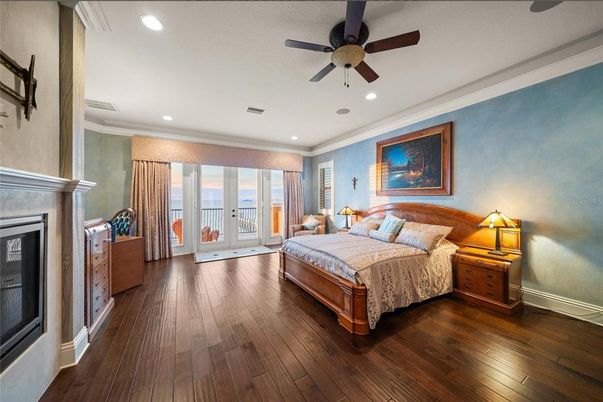Bedroom, Fireplace, Interior, Recessed Lighting, Wood Texture Flooring