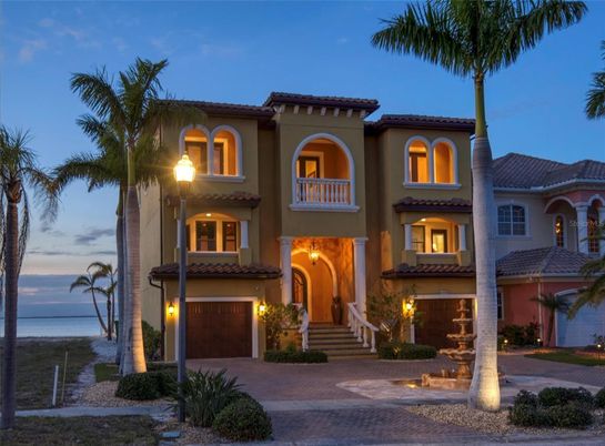 Attached, Exterior, Facade, Mediterranean