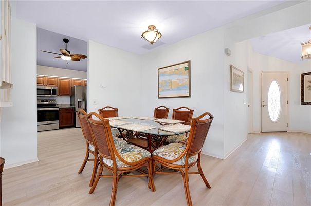 Dining room, Interior, Kitchen, Stainless Steel Appliances, Wood Texture Flooring