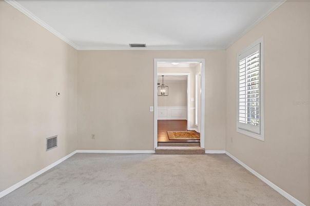 Empty room, Interior, Pendant Lights