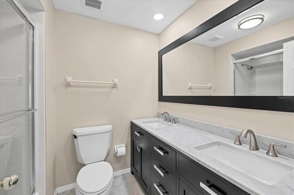 Bathroom, Dual Sink Vanities, Interior, Recessed Lighting
