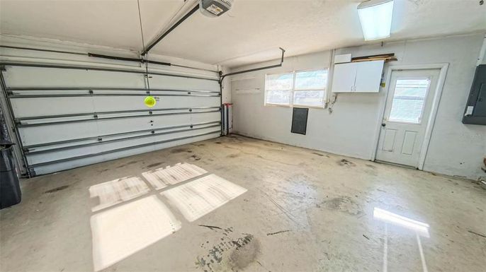 Garage, Interior